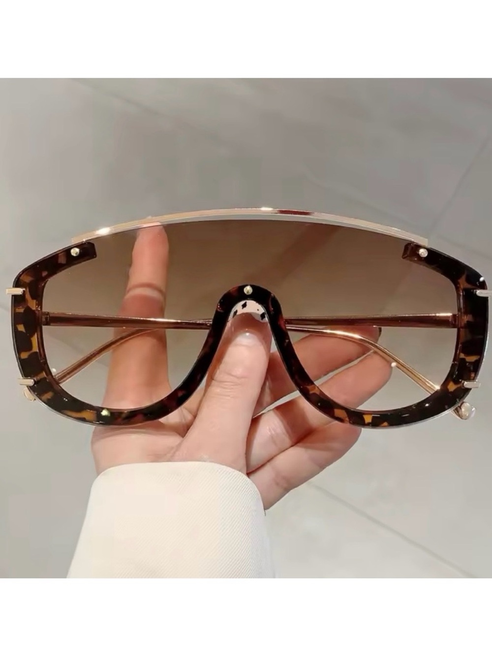 TORTOISE SHELL, LEOPARD OR ANIMAL PRINT SHIELD SHAPED SUNNIES- UV400-NEW